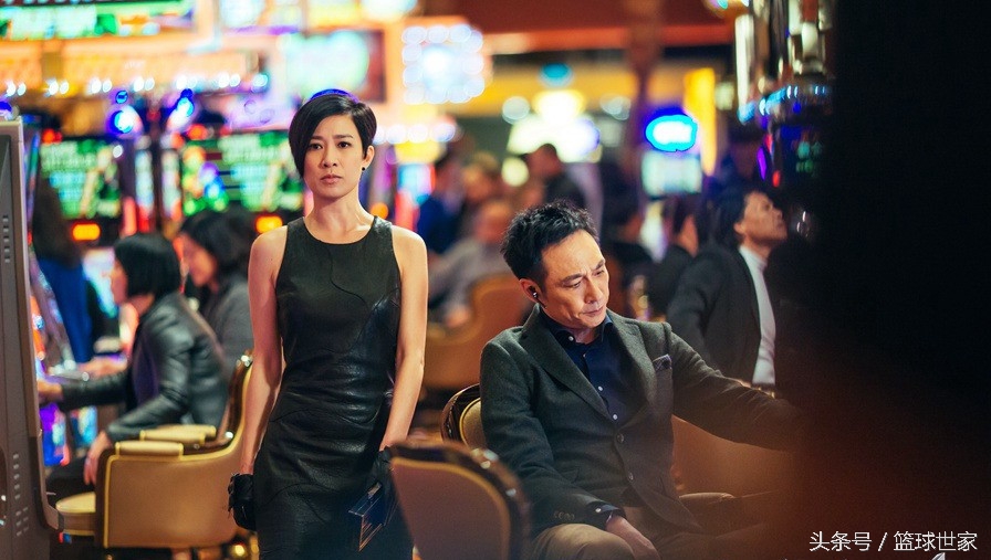 烧脑的剧情，一直在反转的身份，谁是*底卧**？-《使徒行者》观影感