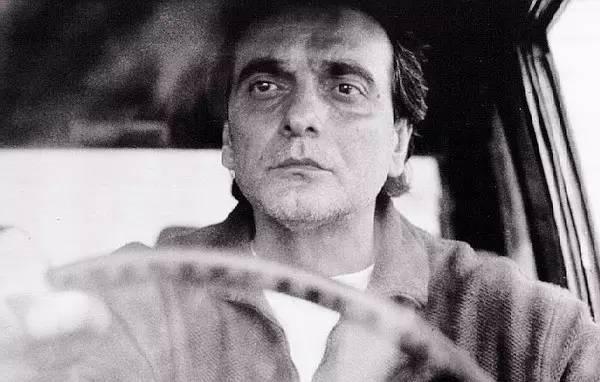 阿巴斯基亚罗斯塔米随风而逝,阿巴斯基亚罗斯塔米背景图片