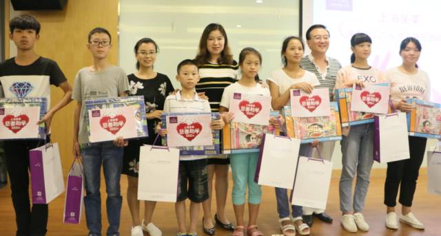 寻乌县小鱼儿,小鱼儿护长江捐款活动