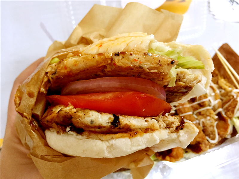 简单的工作餐但却吃得很幸福,工作餐将就吃