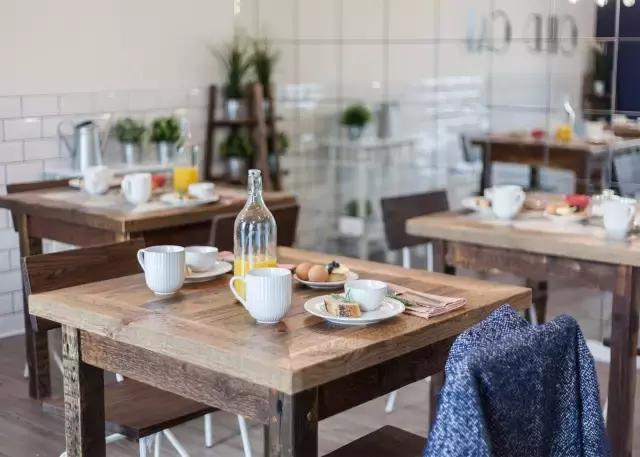 这个年青人造的公寓，让我好想立马住进去！功能太全了！