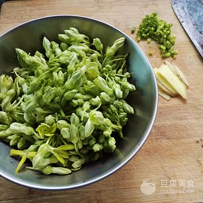 清淡牛肉米粉,爱嗦爆辣螺蛳粉