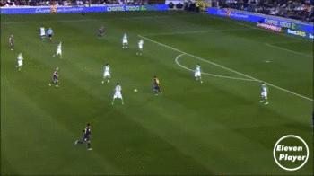 足球提升一对一正面进攻能力,足球意识和跑位怎么提高