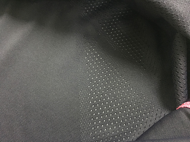 巴萨16-17赛季阵容,巴塞罗那主客场球衣