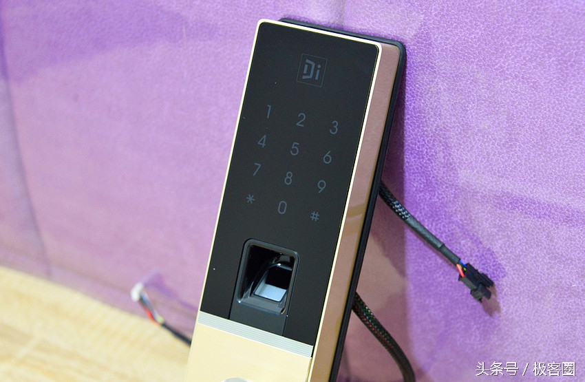 高科技的魅力,智能防盗门有哪些功能