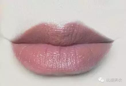 口红想要水润一点用哪一种,口红想要淡淡的红选哪种口红好