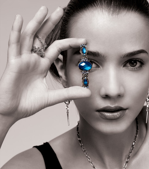 蓝宝石矢车菊和艳蓝区别,蓝宝石里的皇家蓝和矢车菊