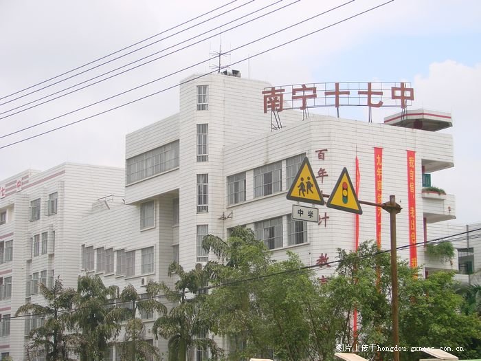 南宁校园生活实拍,南宁校园故事