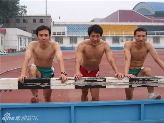 李连杰浪荡江湖,李连杰甄子丹赵文卓主演