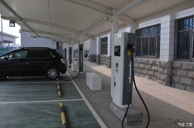 跑了13万公里的比亚迪e6值得买吗,比亚迪电车第一批车主用车情况