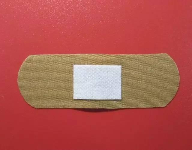 切莫乱用创可贴的危害,创可贴应该怎么贴才正确
