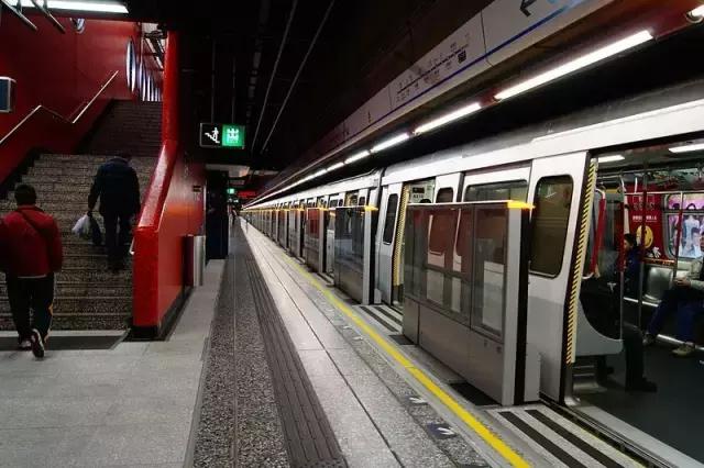 第一次到香港有什么不同,第一次去香港的感悟