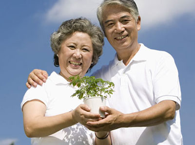 按摩活气血缓解老花眼的日常按摩