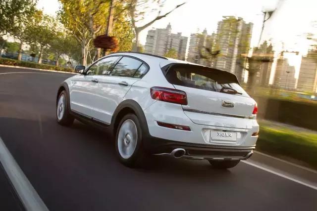 这时尚自主品牌紧凑SUV定位于都市SUV，做工和性能远超合资