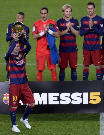 梅西阿根廷巴萨,梅西留在大巴黎的可能