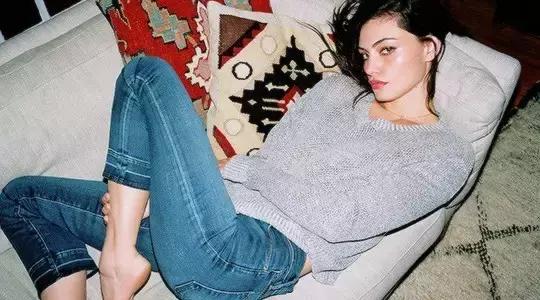 这个牌子的牛仔裤请给我来一打!