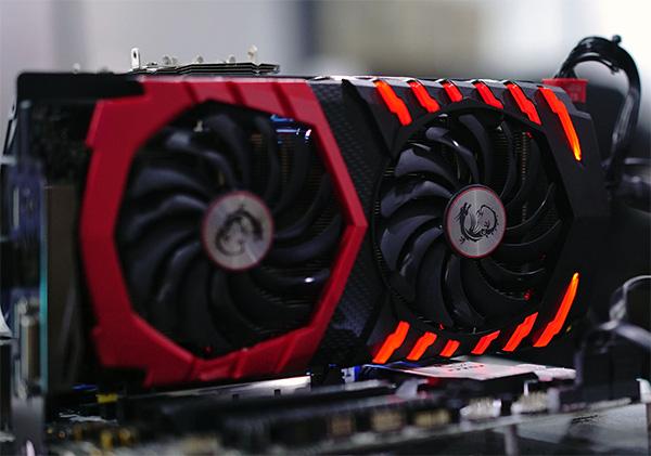 显卡风扇不会转屏幕不亮,显卡风扇不会转然后很卡