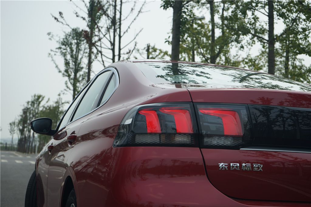 全新标致3081.2手动挡测评,全新标致308实车首秀