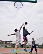 别动不动在野球场叫犯规,怎么看野球场的高手