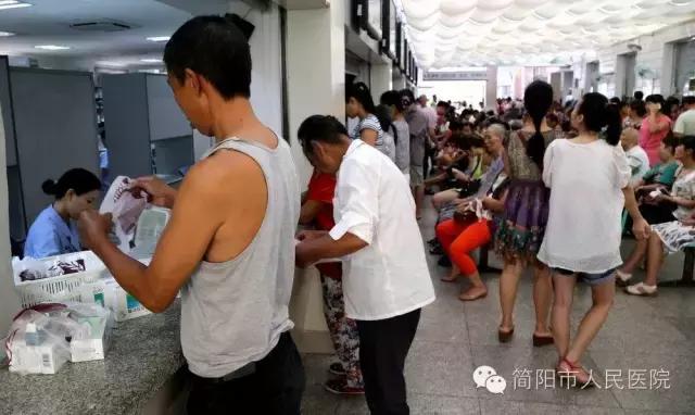 这么牛没人管，上百万简阳资阳人到这个地方都被刀划针扎！