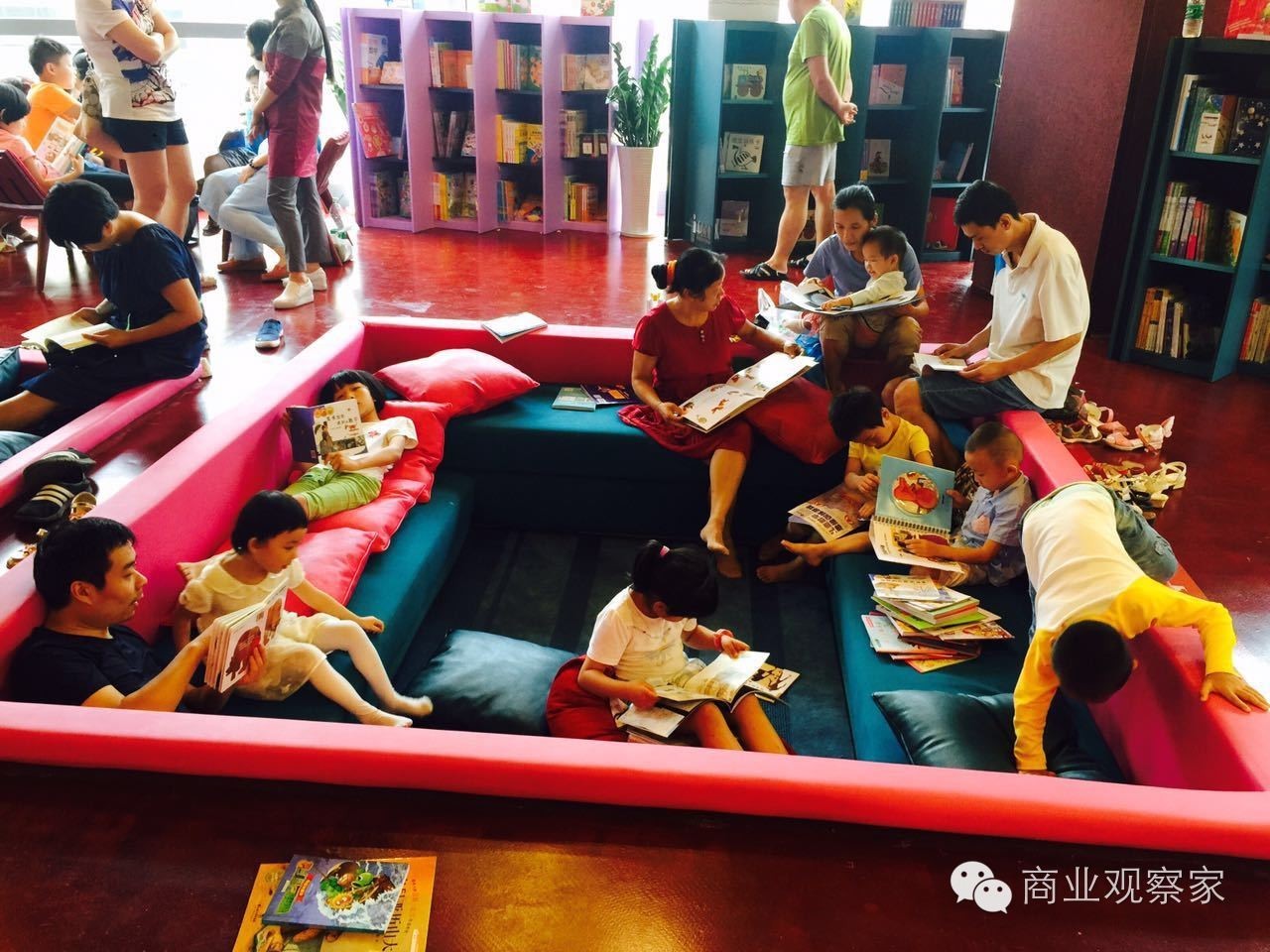 一家书店能否成为一个超级文化IP?步步高梅溪书院的探索