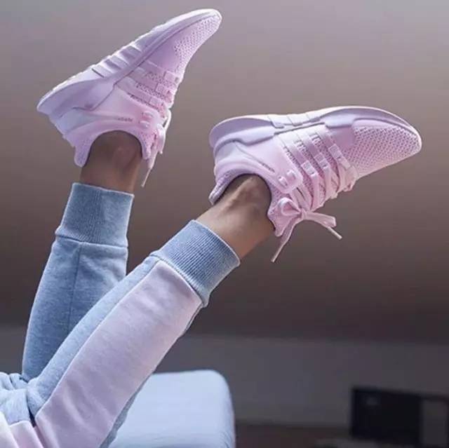 最近很火的小粉鞋,大家心心念念的香云纱鞋子