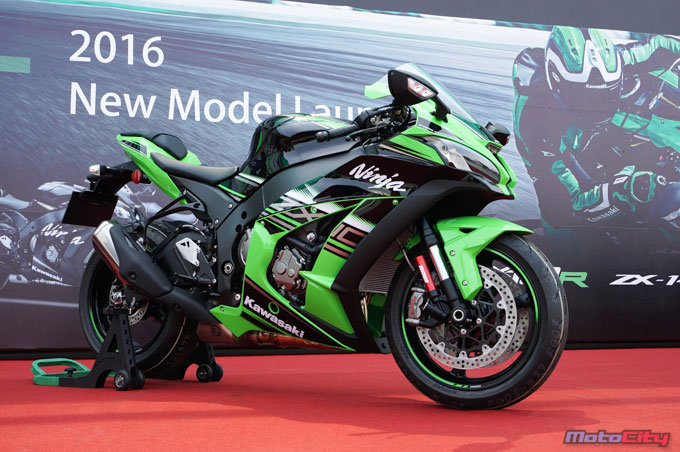 2010年川崎zx-10r多少个缸,川崎zx-10r新手可以驾驭吗