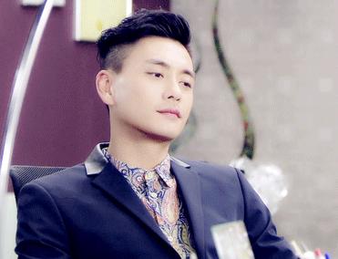 黄宗泽变小丑,黄宗泽摇身一变