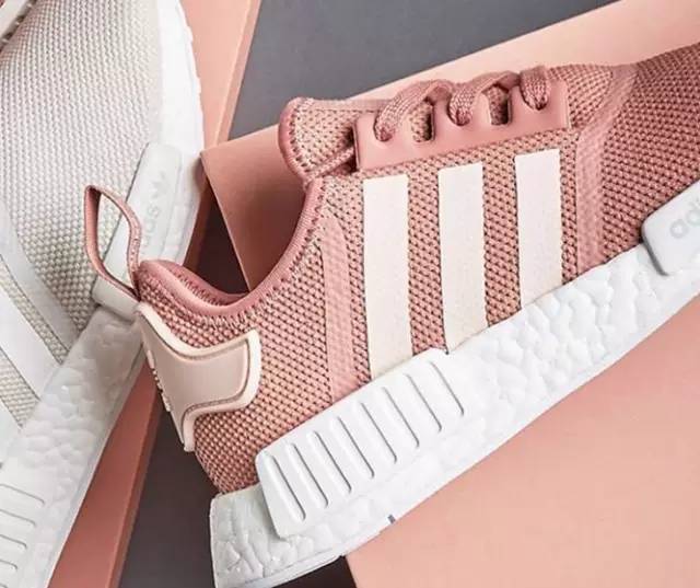 最近很火的小粉鞋,大家心心念念的香云纱鞋子