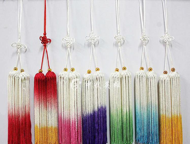 太阳晒褪色的衣服还原,绿色衣服晒褪色了怎么办