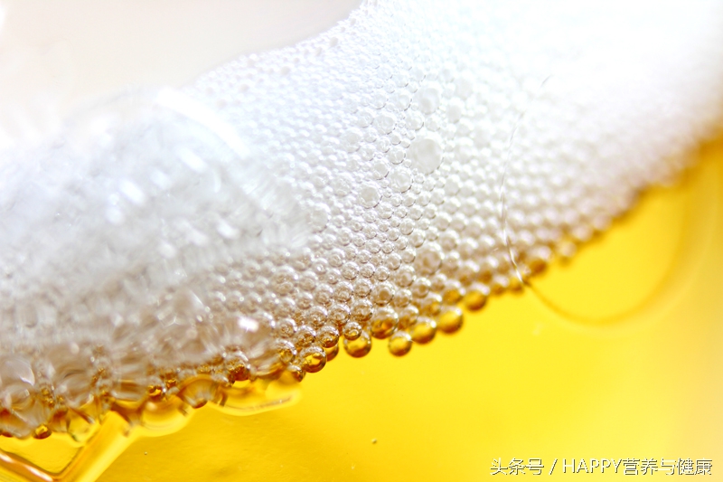 泌尿科专家：尿的颜色和气味隐藏着你的健康问题！