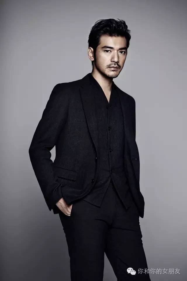 长脸发际线高男生修容教程,鬓角修容