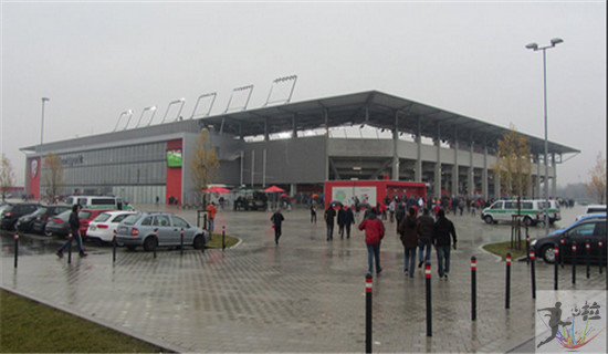 德甲足球场图片,德甲十大足球场排名图表