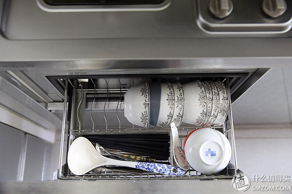 小厨房放集成灶冰箱洗碗机,小厨房如何装洗碗机和冰箱