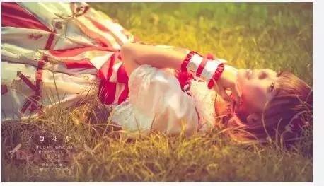 lolita文化，这些美丽的小裙子治愈了少女们成长的痛苦