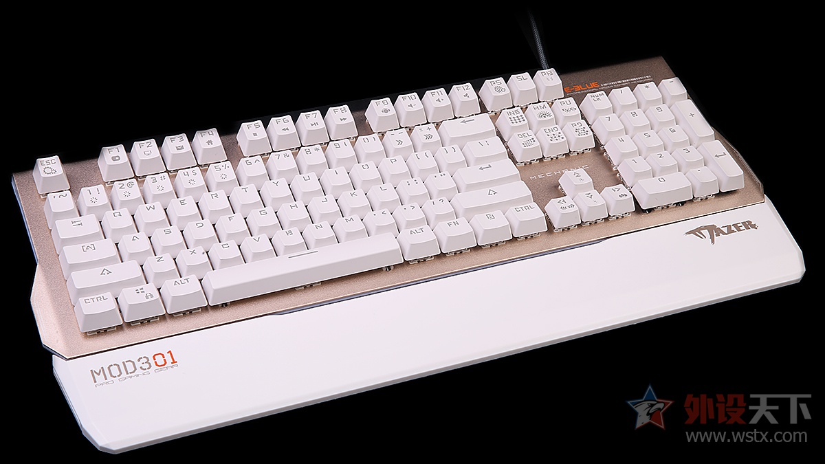 宜博k753机械键盘,宜博魅影狂蛇87键机械键盘