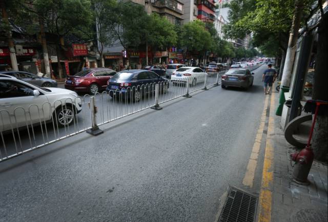 贵州第一个从都匀到凯里的公交车,贵阳公交和各地公交对比