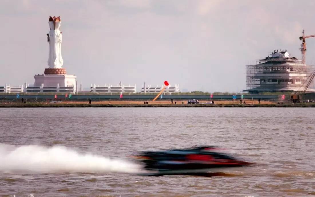 哈尔滨赛艇比赛,f1世界锦标赛阿布扎比