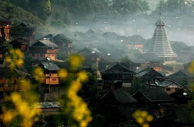 小镇青年事件,小镇青年离婚事件