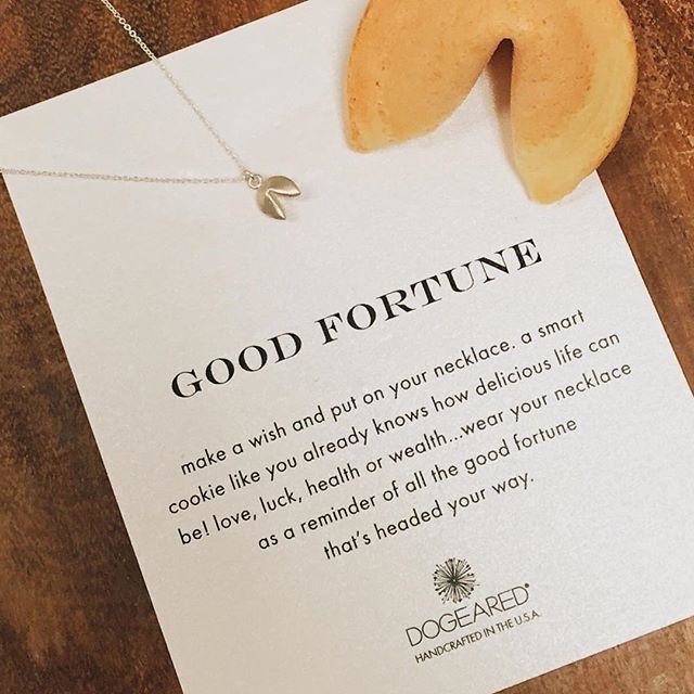 见鬼|我对这种细巧的「锁骨链」没有丝毫抵抗能力...