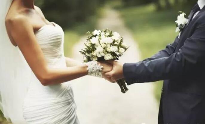 配偶签证所需材料,澳洲配偶820签证多长时间下来