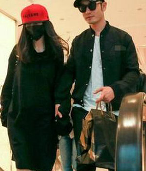 baby头发灰色,baby头发细黄