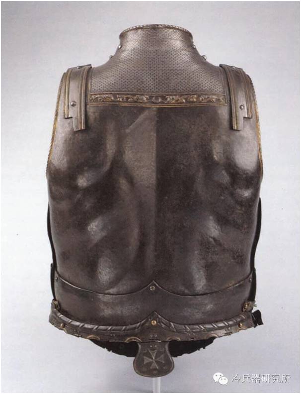 竟然有奶头和肚脐！源自古希腊的肌肉甲