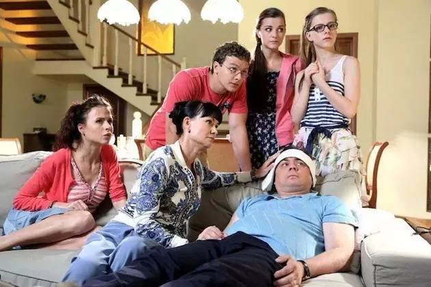 这部长达20季的俄罗斯国民喜剧，地位有如中国的《我爱我家》