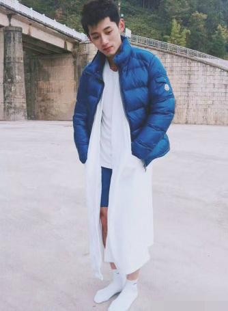 张继科夺冠戴的手表,张继科开玛莎拉蒂