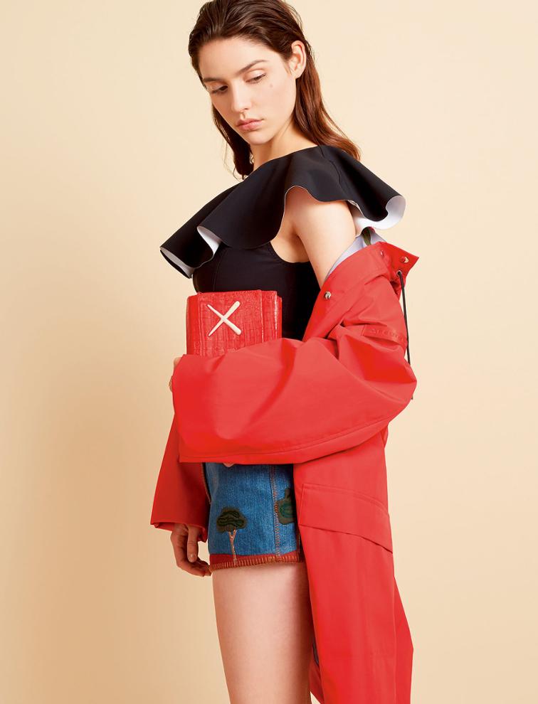 热恋吻戏视频拥抱,热恋女校高清免费观看