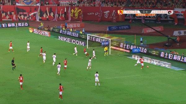 全面开火逢宏运就是恒大表演赛高拉特玩的有点疯