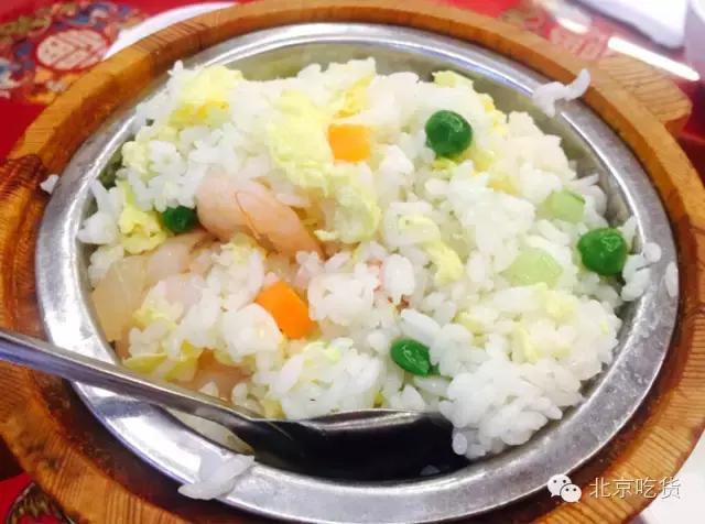 开豪车到处吃饭,开豪车苍蝇馆子