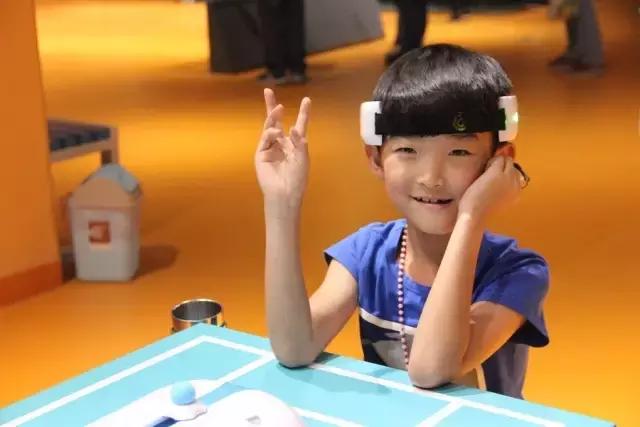 王健林万达成为世界性大品牌,王健林说万达开五十个商业中心