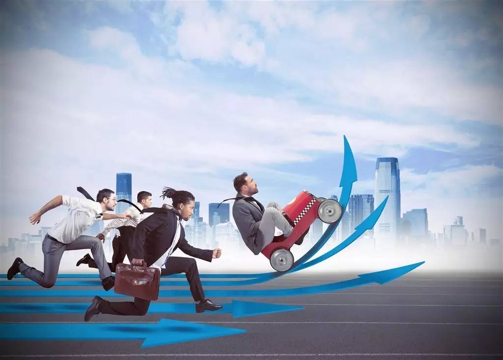 灏忓井浼佷笟濡備綍鍜屽ぇ浼佷笟绔炰簤,灏忓井浼佷笟濡備綍涓庡ぇ涓瀷浼佷笟绔炰簤